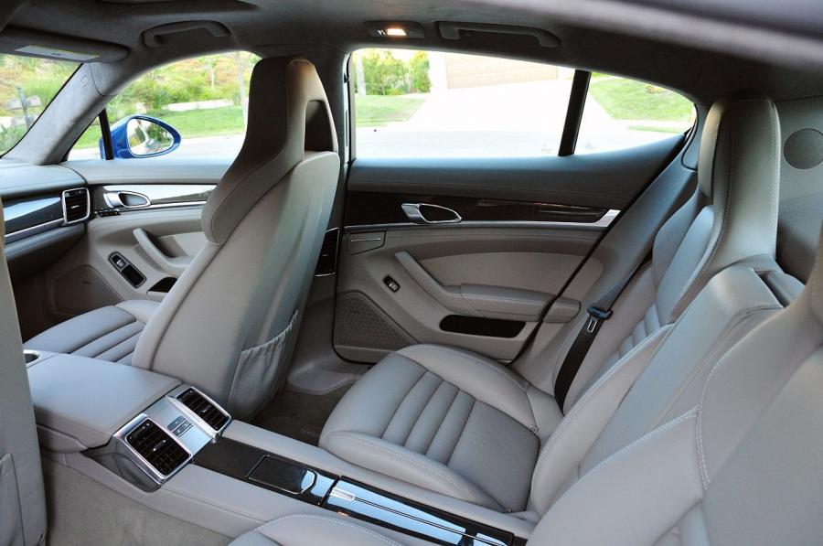  Porsche Panamera Turbo S 2012 года  (фото 18 из 91)